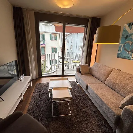 Stylish 1br In The Center - Baron 25 Apartmán *
