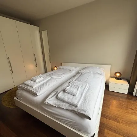 Stylish 1br In The Center - Baron 25 *