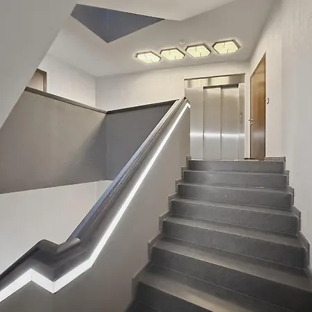 Stylish 1br In The Center - Baron 25 *
