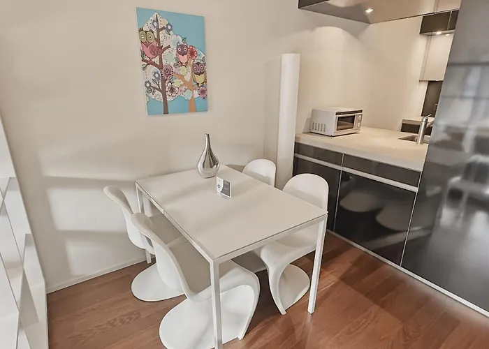 Stylish 1br In The Center - Baron 25 *