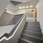 Stylish 1br In The Center - Baron 25 *