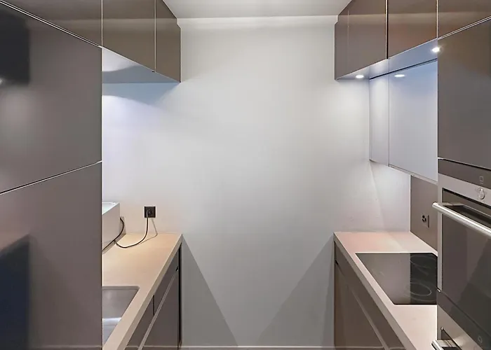 Stylish 1br In The Center - Baron 25