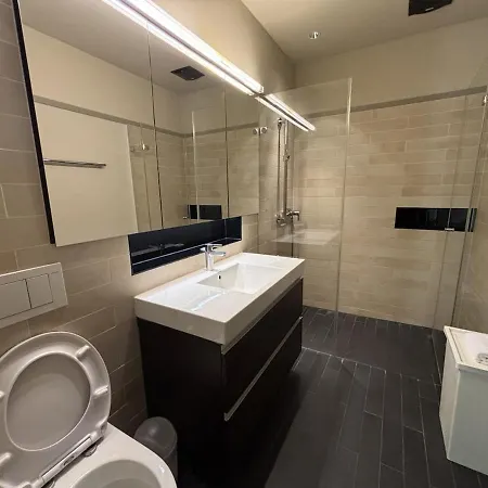 Apartman Stylish 1br In The Center - Baron 25